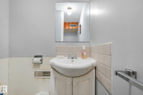 10410 Lauder Avenue Nw, Edmonton, AB 