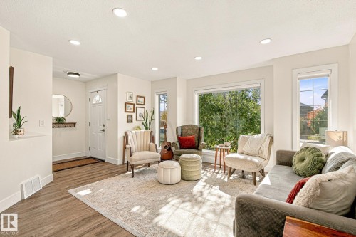 1908 36 Avenue Nw, Edmonton, AB 