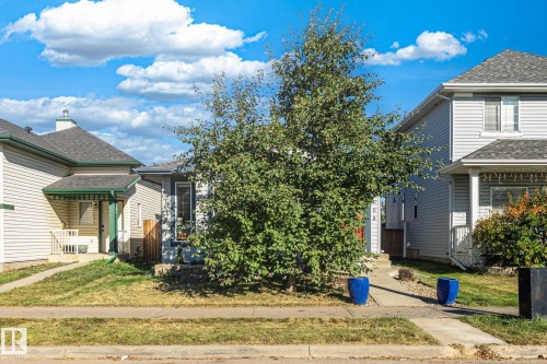 1908 36 Avenue Nw, Edmonton, AB 