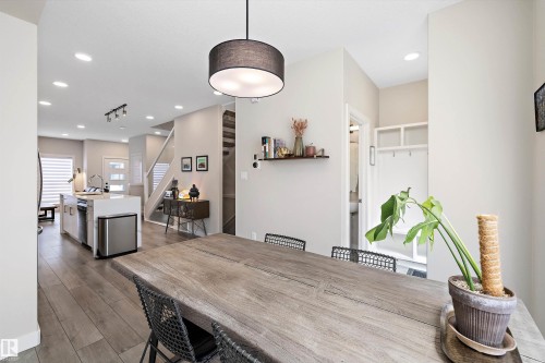 7817 Yorke Road Nw, Edmonton, AB 