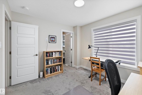 7817 Yorke Road Nw, Edmonton, AB 
