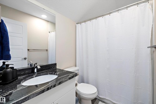 7817 Yorke Road Nw, Edmonton, AB 
