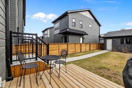 7817 Yorke Road Nw, Edmonton, AB 
