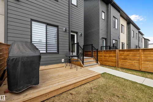 7817 Yorke Road Nw, Edmonton, AB 