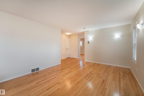 812 Barnes Link Sw, Edmonton, AB 