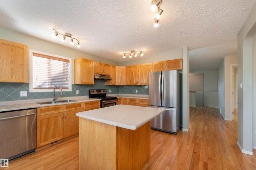 812 Barnes Link Sw, Edmonton, AB 