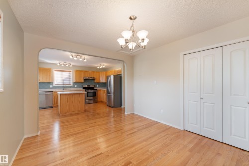 812 Barnes Link Sw, Edmonton, AB 