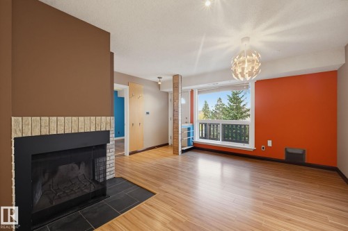 Wood burning fireplace - 1180 Saddleback Road Nw, Edmonton, AB 