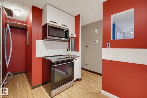 Walk in pantry - 1180 Saddleback Road Nw, Edmonton, AB 