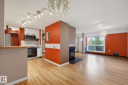 Live edge cedar countertop - 1180 Saddleback Road Nw, Edmonton, AB 