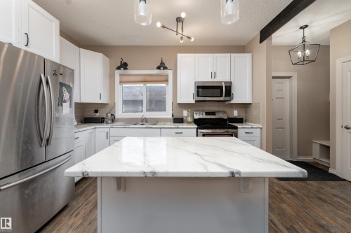 556 Secord Boulevard Nw, Edmonton, AB 