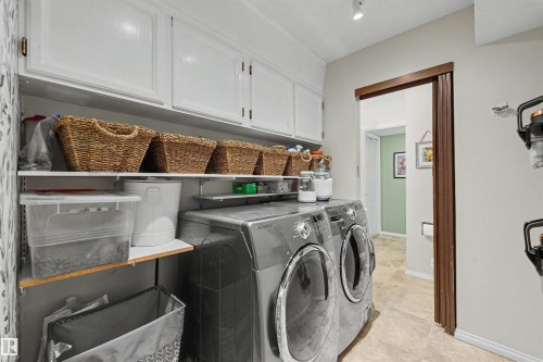 4 Greenwood Place, St. Albert, AB 