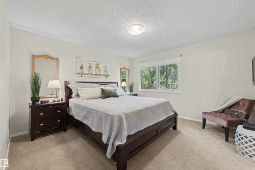4 Greenwood Place, St. Albert, AB 