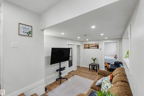 4 Greenwood Place, St. Albert, AB 