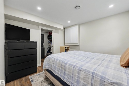4 Greenwood Place, St. Albert, AB 