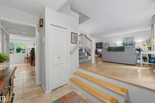 4 Greenwood Place, St. Albert, AB 