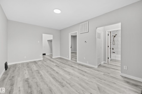 #2 10049 154 ST NW , Edmonton, AB T5P 2H1 4