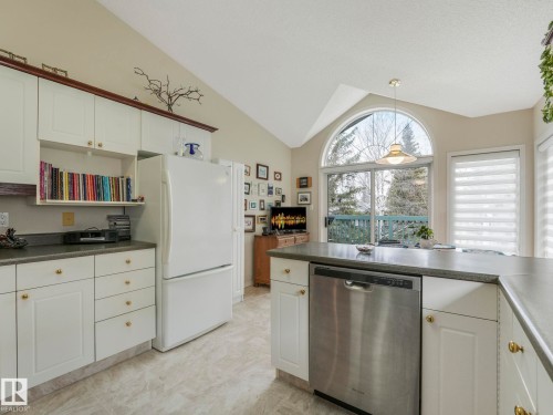 122 Haddow Close Nw, Edmonton, AB 