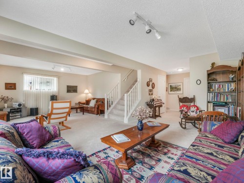 122 Haddow Close Nw, Edmonton, AB 