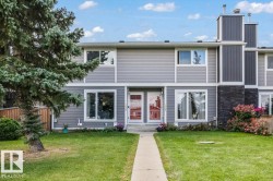 1040 Lakewood RD N NW NW  Edmonton, AB T6K 3T7