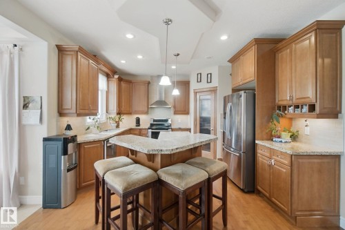 6415 Sandin Crescent Nw, Edmonton, AB 