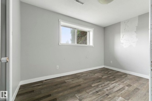 6 Campbell Cres, Stony Plain, AB 