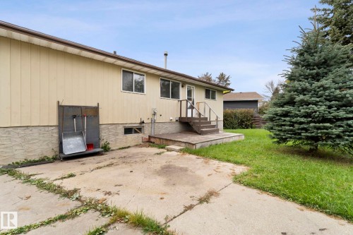 6 Campbell Cres, Stony Plain, AB 