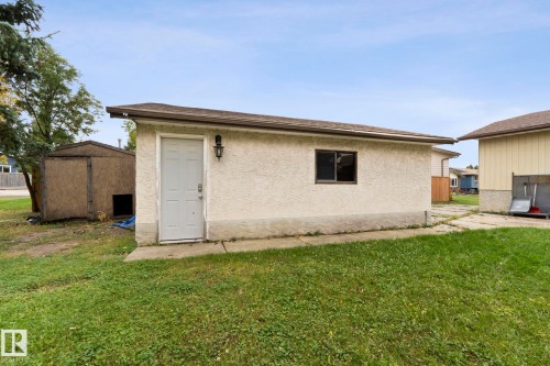 6 Campbell Cres, Stony Plain, AB 