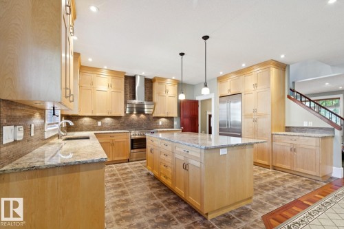 11032 80 Avenue Nw, Edmonton, AB 