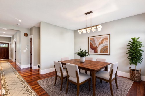 11032 80 Avenue Nw, Edmonton, AB 