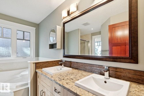11032 80 Avenue Nw, Edmonton, AB 