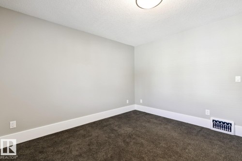 11032 80 Avenue Nw, Edmonton, AB 