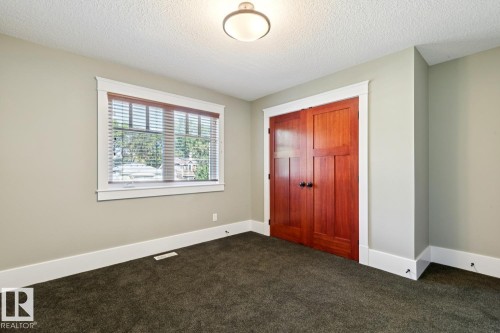 11032 80 Avenue Nw, Edmonton, AB 