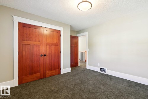 11032 80 Avenue Nw, Edmonton, AB 