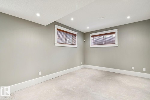 11032 80 Avenue Nw, Edmonton, AB 