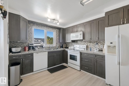 8508 149A Avenue Nw, Edmonton, AB 
