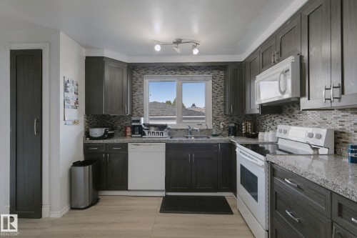 8508 149A Avenue Nw, Edmonton, AB 