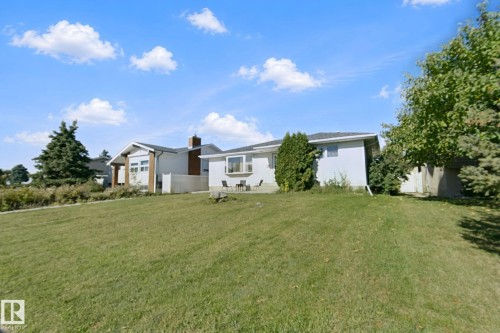 8508 149A Avenue Nw, Edmonton, AB 