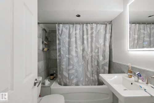 8508 149A Avenue Nw, Edmonton, AB 