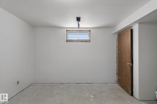 8508 149A Avenue Nw, Edmonton, AB 
