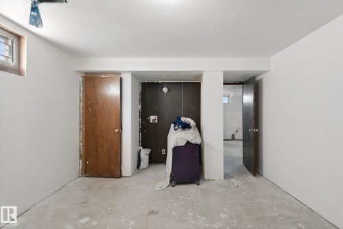 8508 149A Avenue Nw, Edmonton, AB 