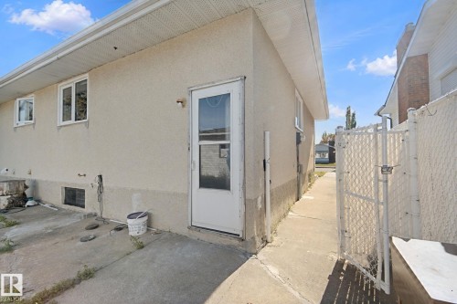 8508 149A Avenue Nw, Edmonton, AB 