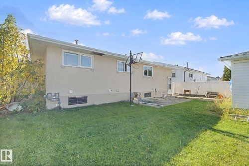 8508 149A Avenue Nw, Edmonton, AB 