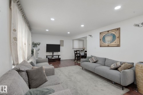 8508 149A Avenue Nw, Edmonton, AB 