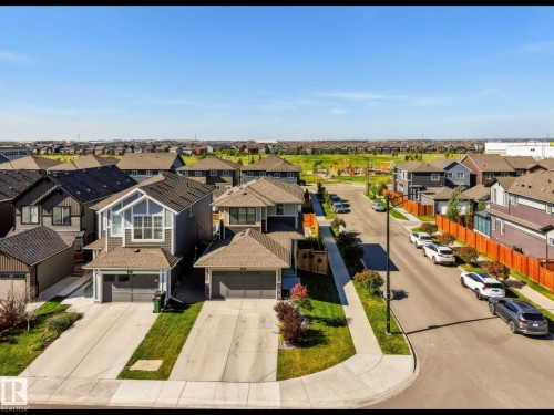 1623 Plum Circle Sw, Edmonton, AB 