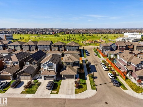 1623 Plum Circle Sw, Edmonton, AB 