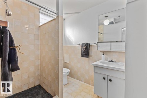 7627 128A Avenue Nw, Edmonton, AB 