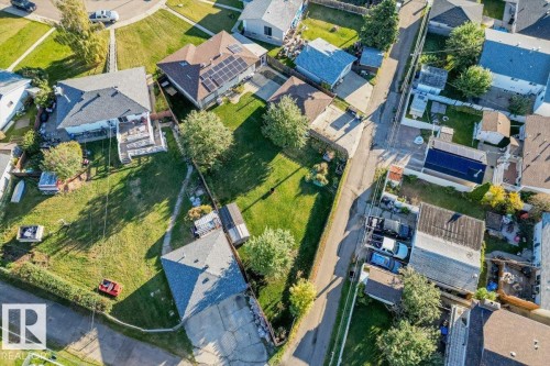 7627 128A Avenue Nw, Edmonton, AB 