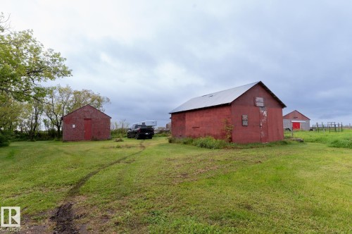 57514 Rge Rd  223, Rural Sturgeon County, AB 
