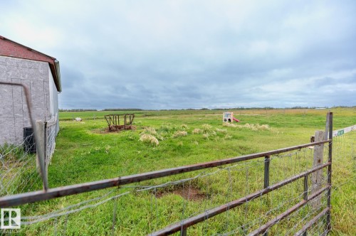 57514 Rge Rd  223, Rural Sturgeon County, AB 